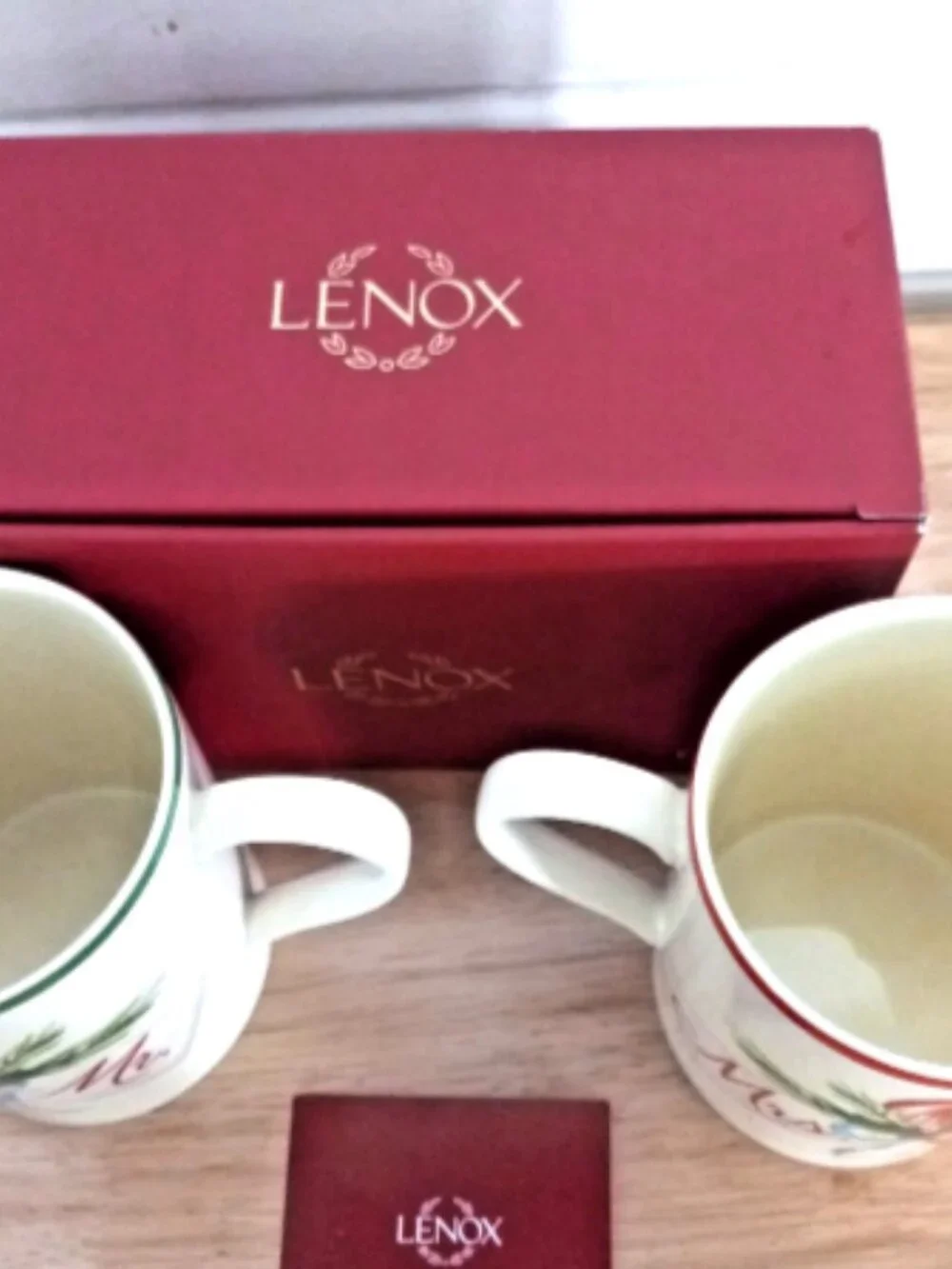 Lenox Holiday Mr & Mrs Mug Set of 2 Christmas Porcelain Coffee Cups New Box
